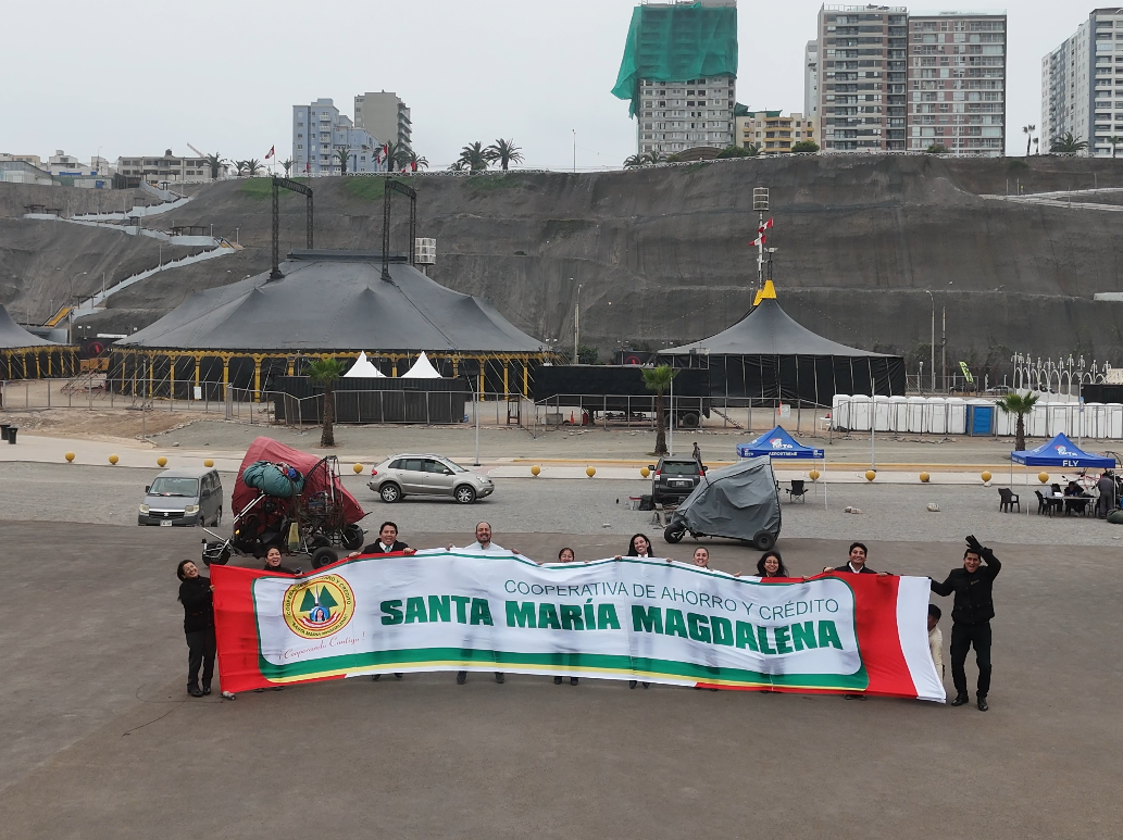 Vuelo Empresas - Publicidad en Paratrike por la Costa Verde 25 a 30 minutos